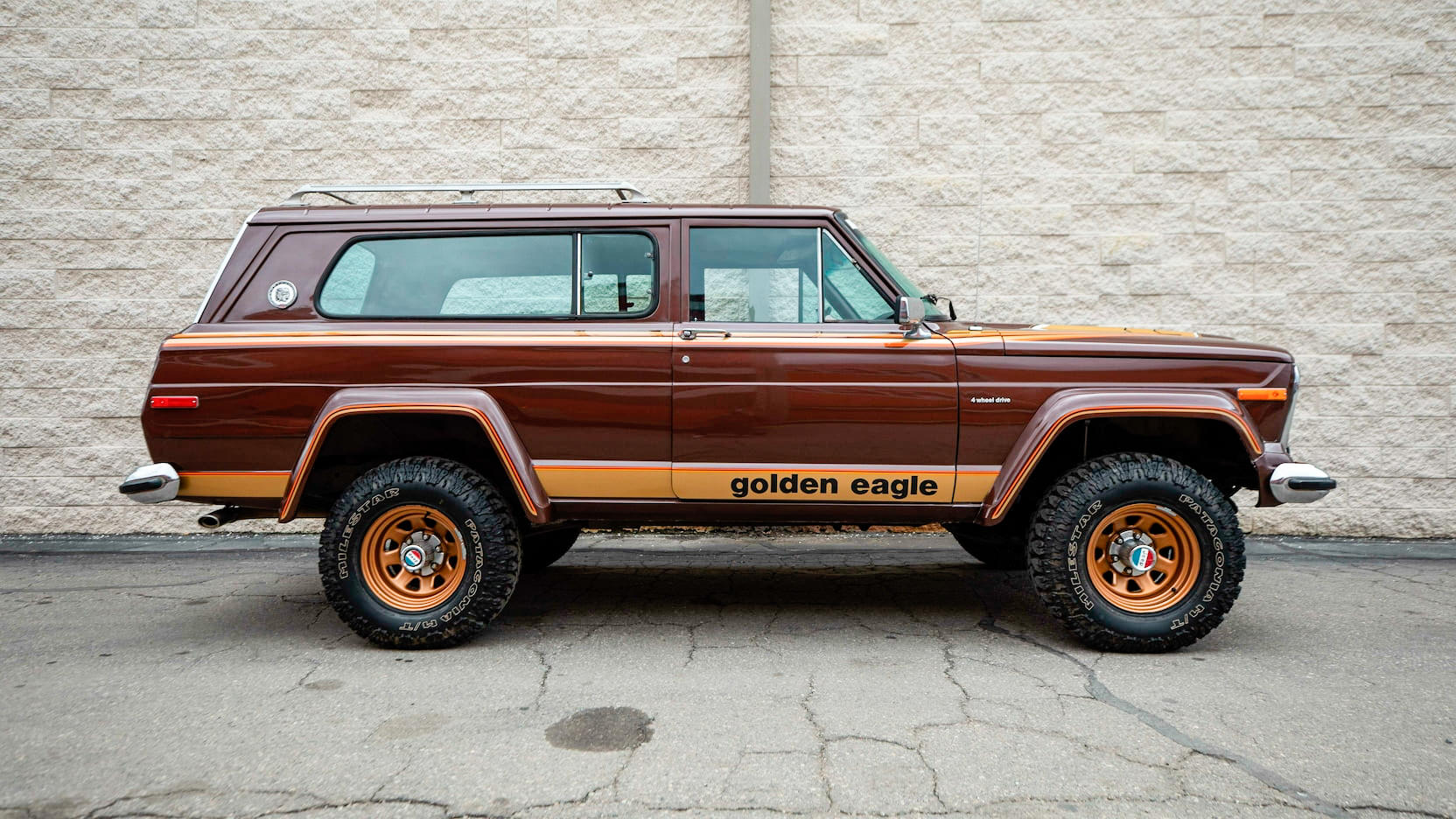 Classic Jeep Vietnam11